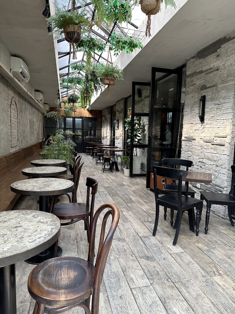 Calibre Coffee Roasters - Ryan Pratama