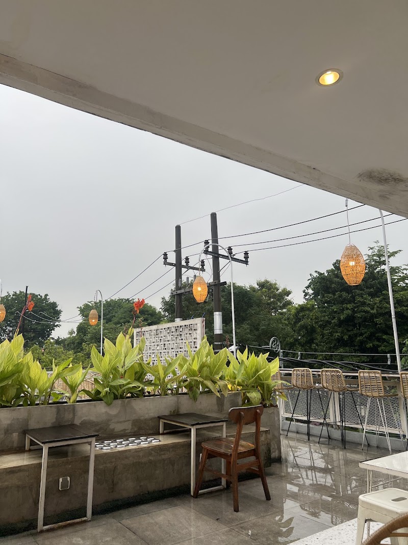 Onetwothree Coffee&Eatery - Ryan Pratama