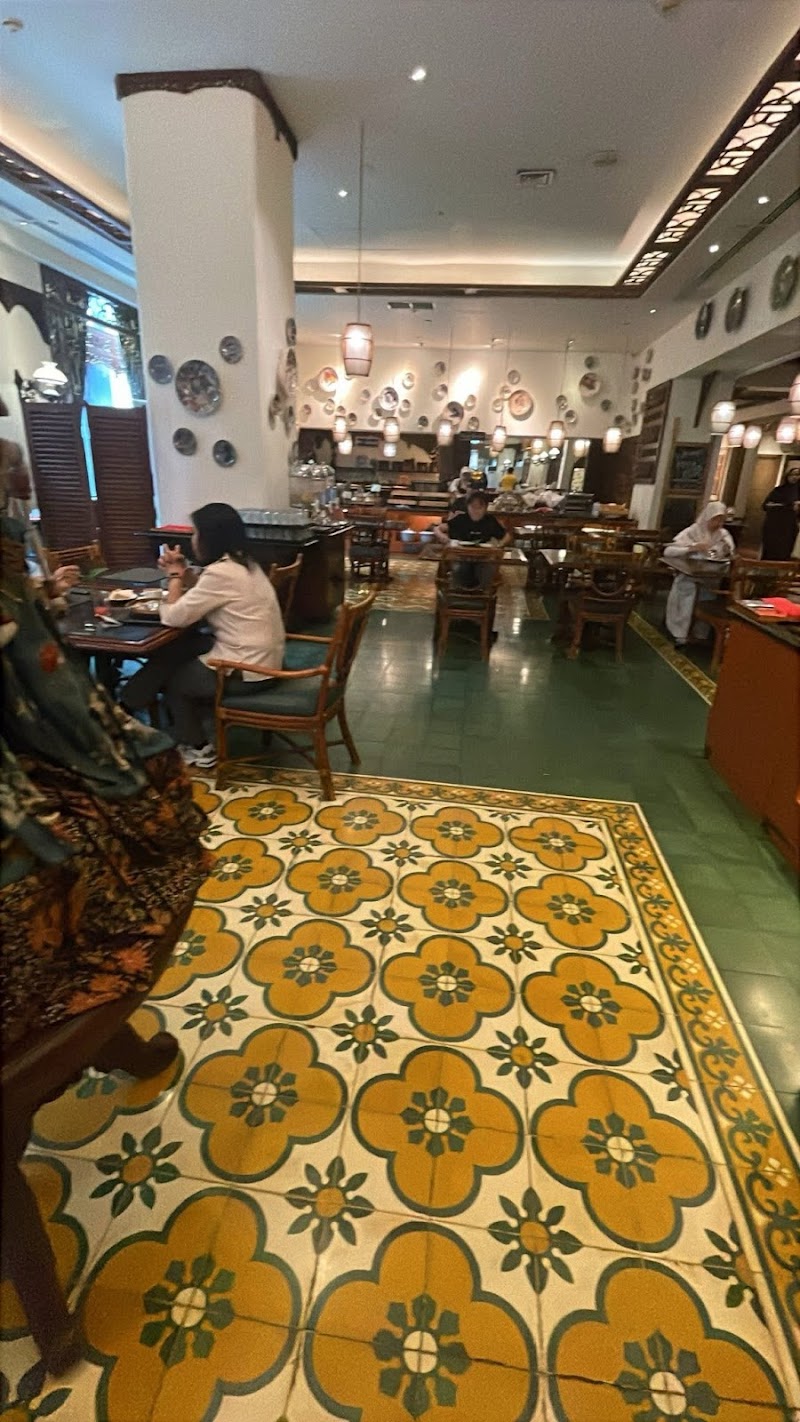 Arumanis Restaurant - Ryan Pratama