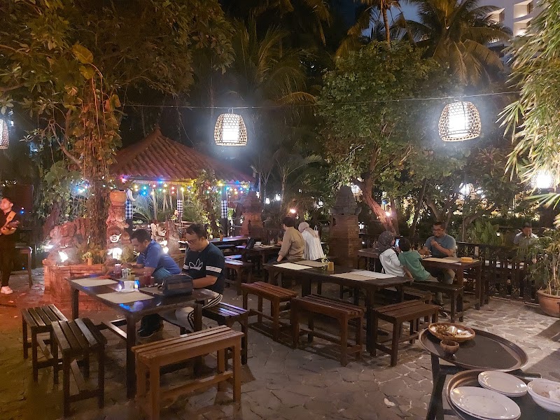 Arumanis Restaurant - Ryan Pratama