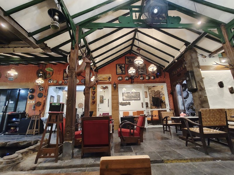 Grandfather Coffeeshop - Ryan Pratama