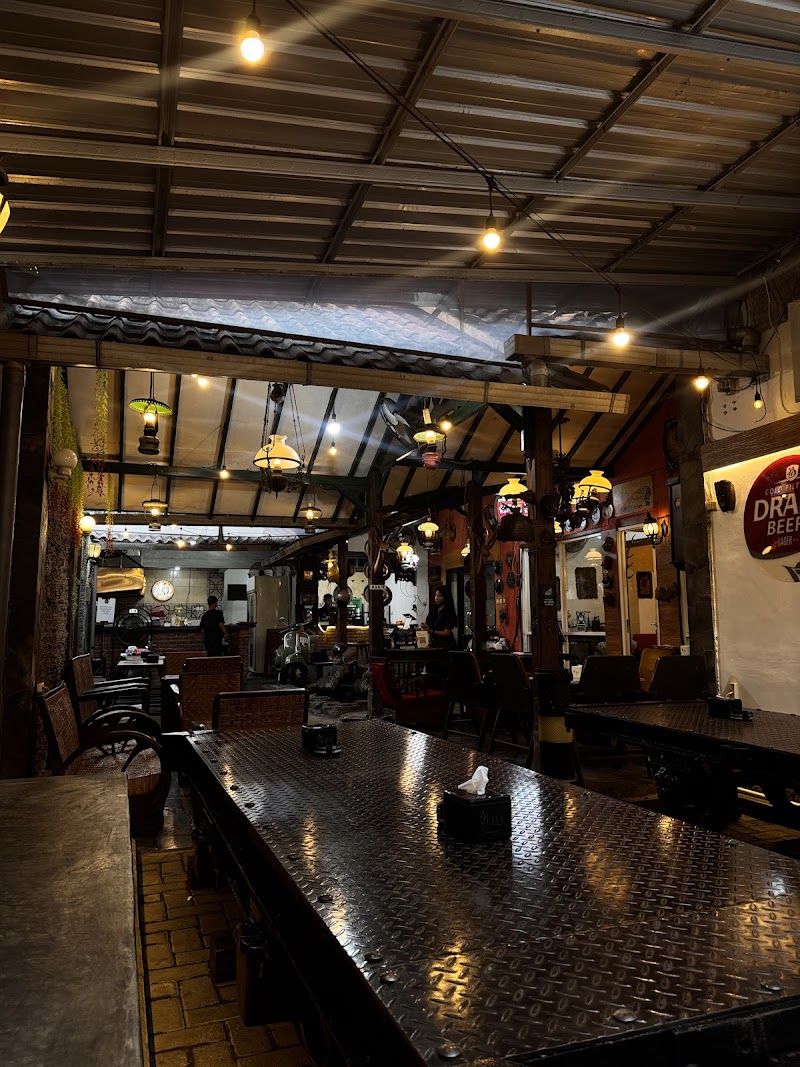 Grandfather Coffeeshop - Ryan Pratama