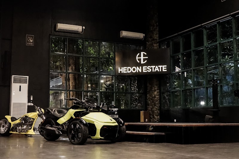 Hedon Estate | Kitchen & Lounge - Ryan Pratama