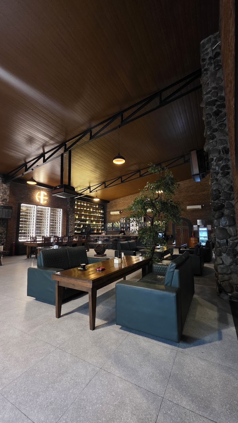 Hedon Estate | Kitchen & Lounge - Ryan Pratama