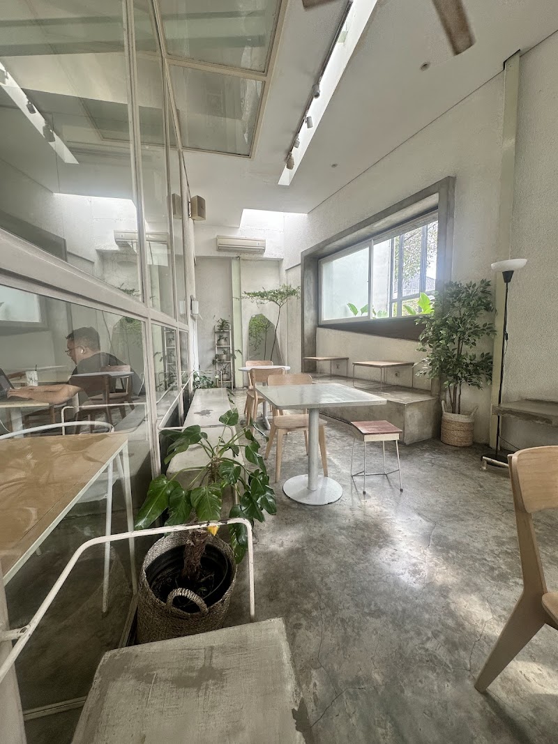 Threelogy Coffee - Ryan Pratama