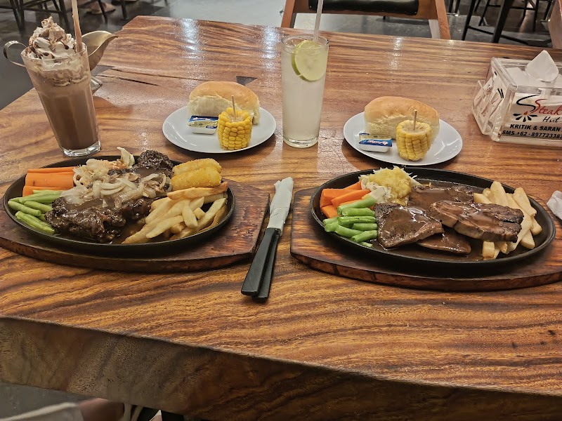 Steak Hut - Manyar Kertoarjo 5 - Ryan Pratama Steak Hut - Manyar Kertoarjo - Ryan Pratama