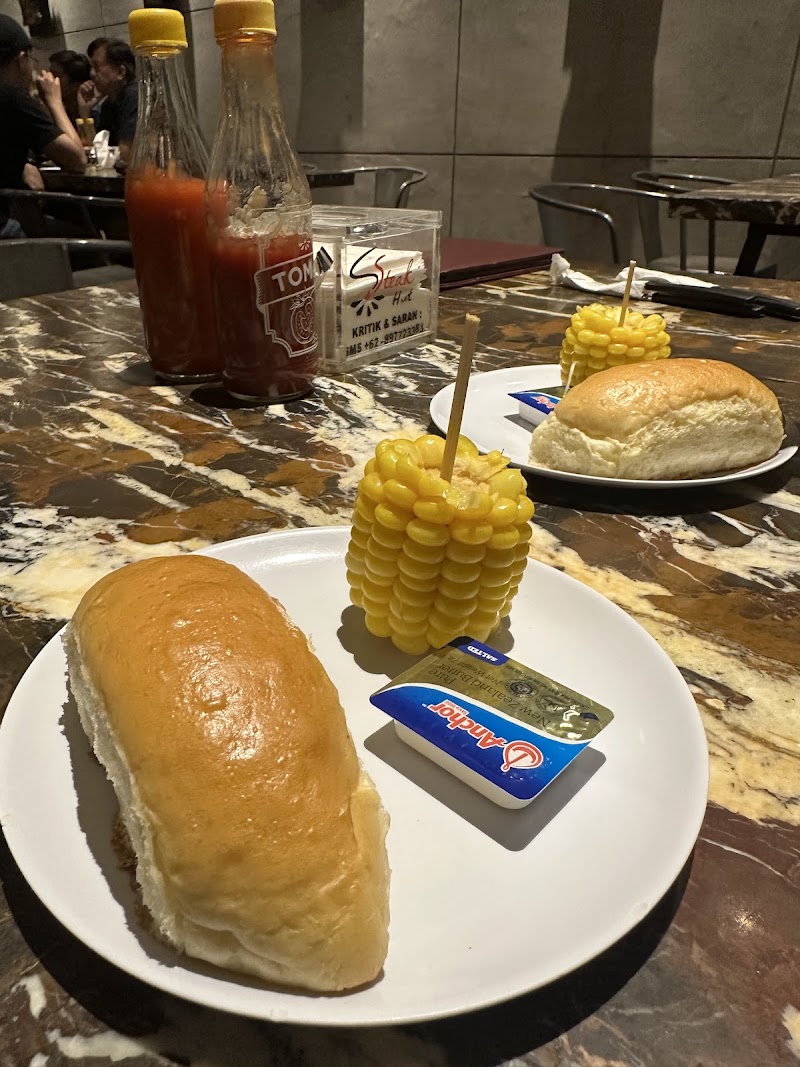 Steak Hut - Manyar Kertoarjo 7 - Ryan Pratama Steak Hut - Manyar Kertoarjo - Ryan Pratama