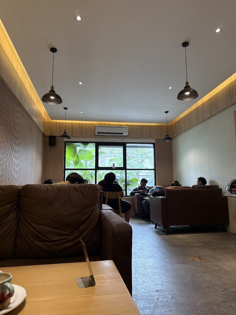 Cw Coffee & Eatery Surabaya - Ryan Pratama