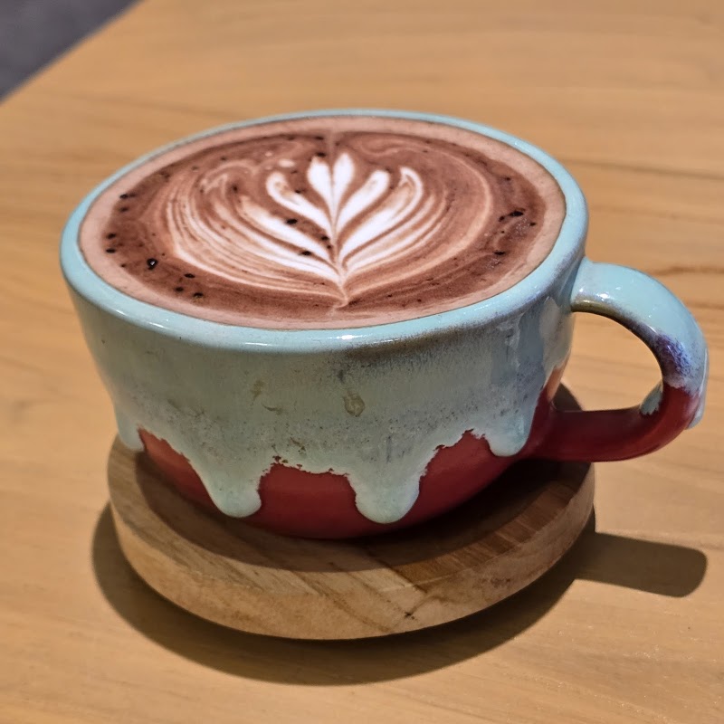 Cw Coffee & Eatery Surabaya - Ryan Pratama