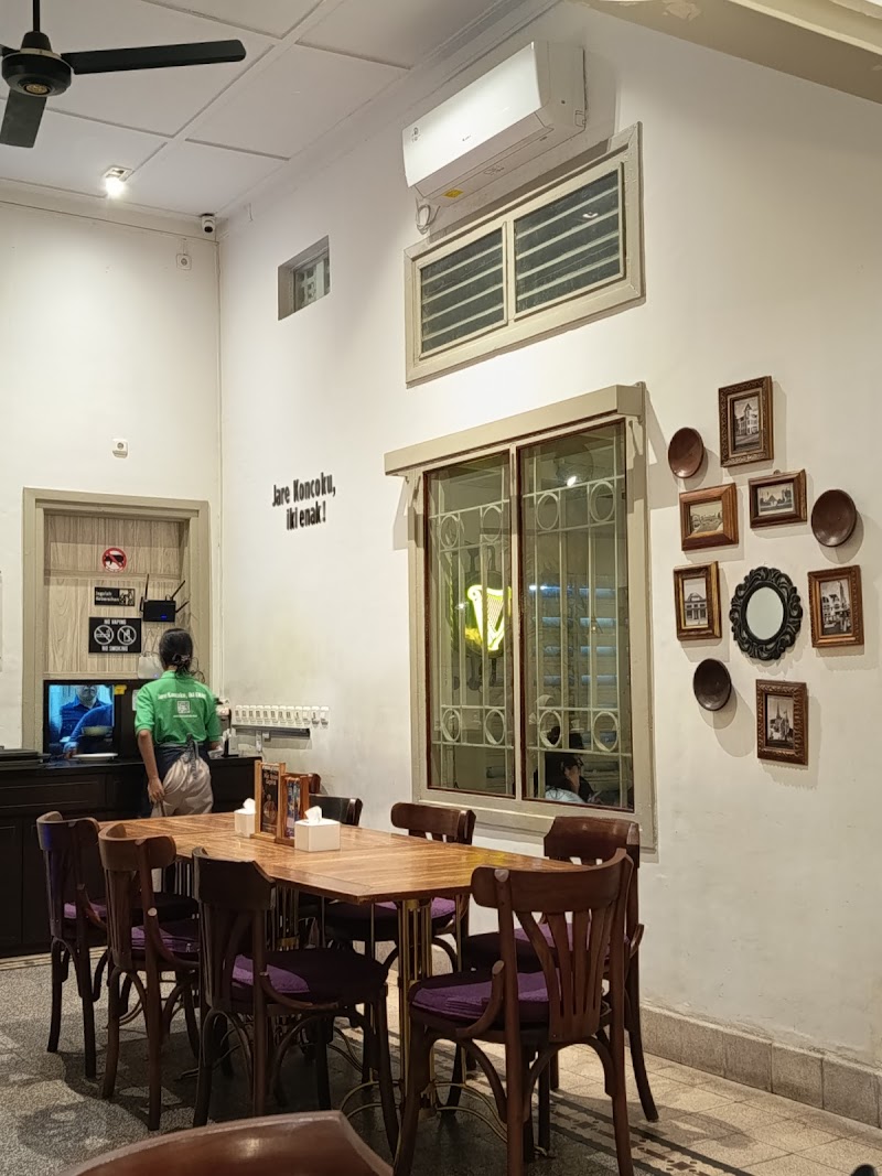 Sambang Cafe & Eatery 6 - Ryan Pratama Sambang Cafe & Eatery - Ryan Pratama