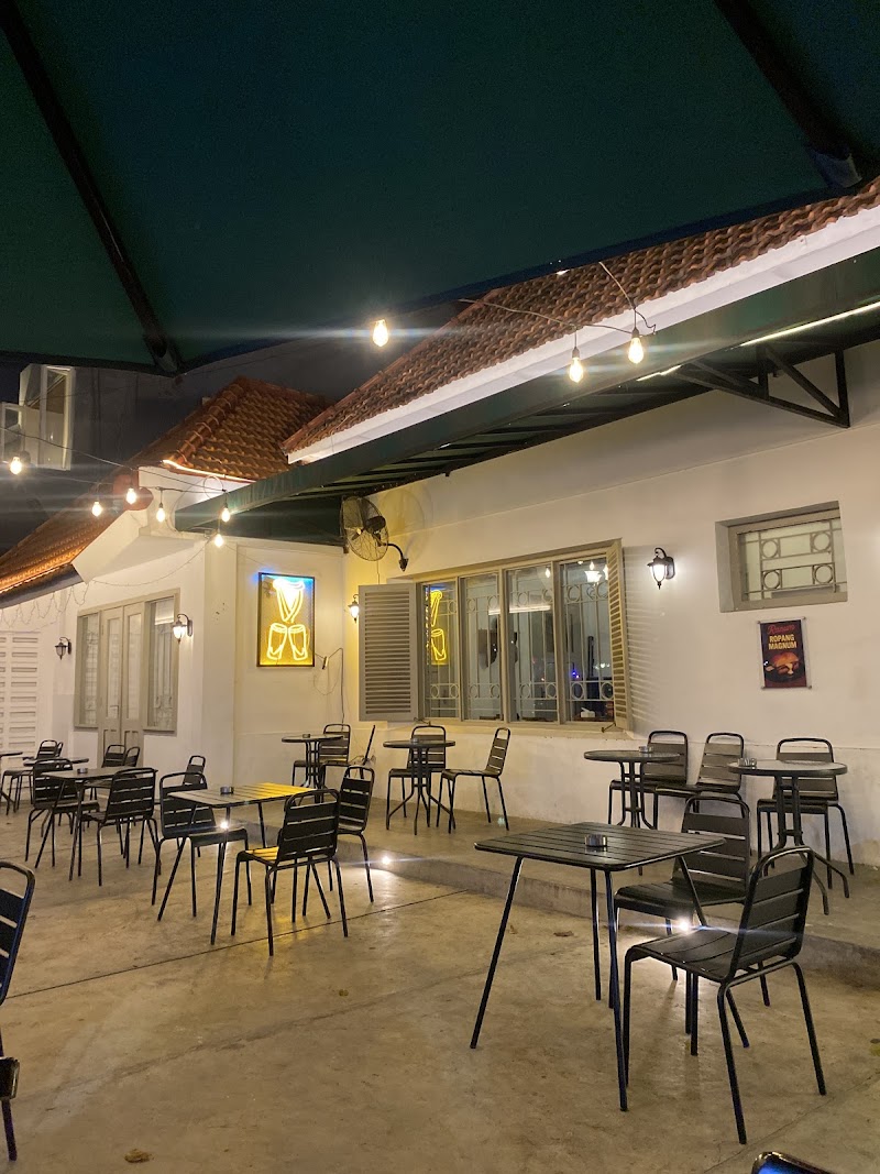 Sambang Cafe & Eatery 7 - Ryan Pratama Sambang Cafe & Eatery - Ryan Pratama