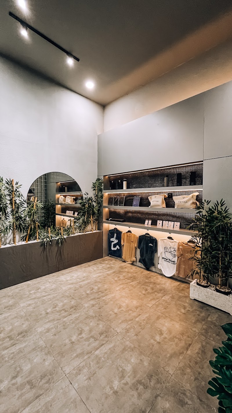 TETRA Coffee & Eatery - Surabaya - Ryan Pratama