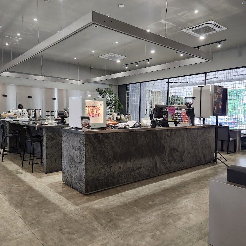 TETRA Coffee & Eatery - Surabaya - Ryan Pratama