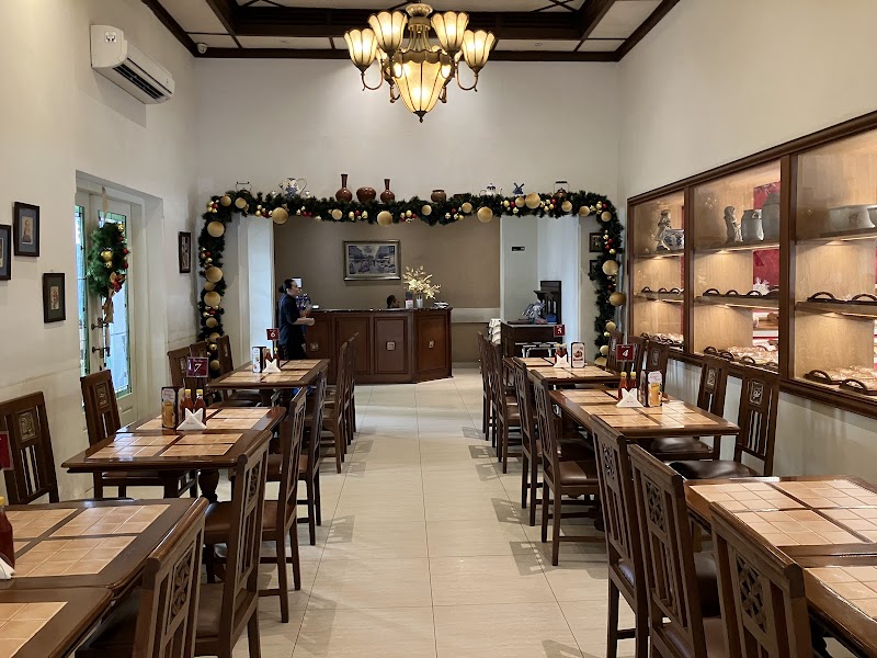 Bon Ami Restaurant - Dr. Soetomo - Ryan Pratama